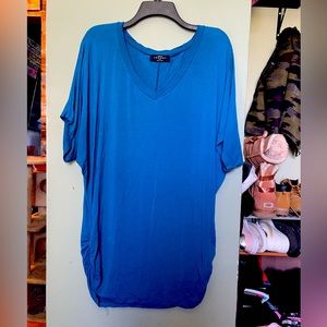 Tunic style short sleeve top